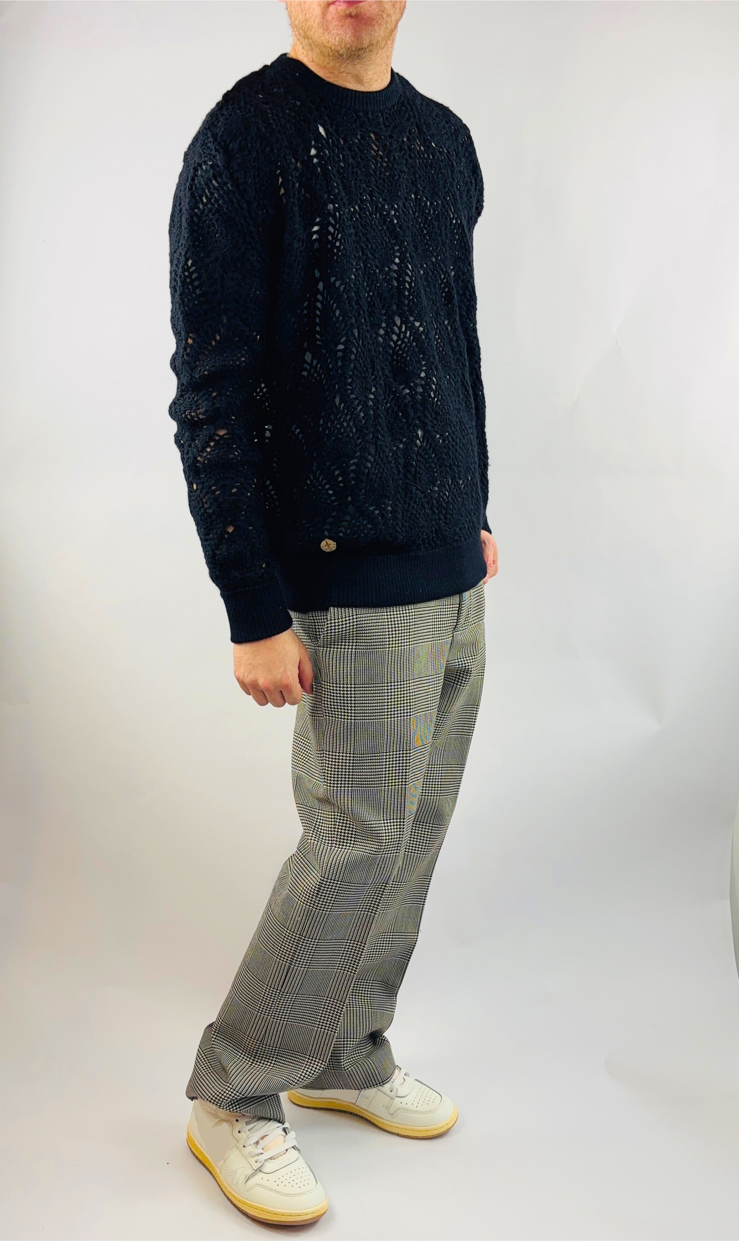 Crochet Pullover Regular Fit in Schwarz Rundhalsausschnitt