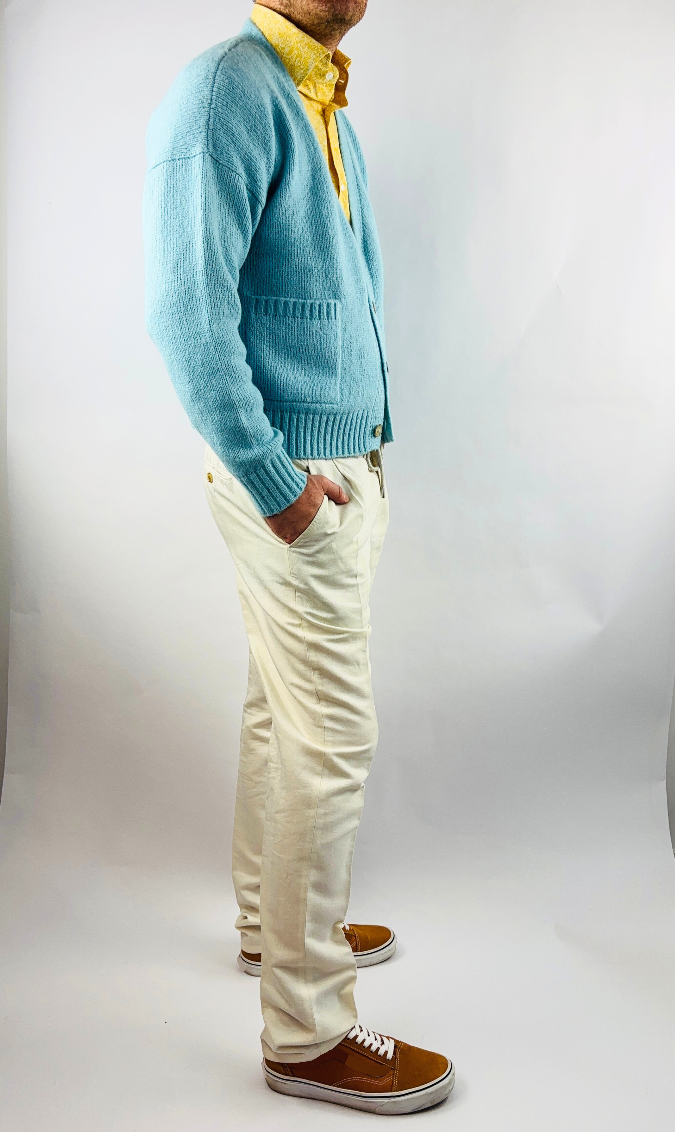 Slim cardigan in blue V-neck